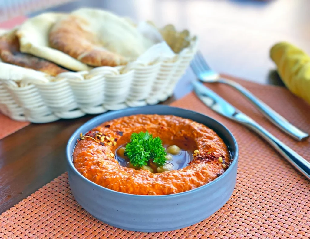 Minik Gurmeler İçin: Tuzsuz Nohutlu Humus Tarifi (12+ Ay)