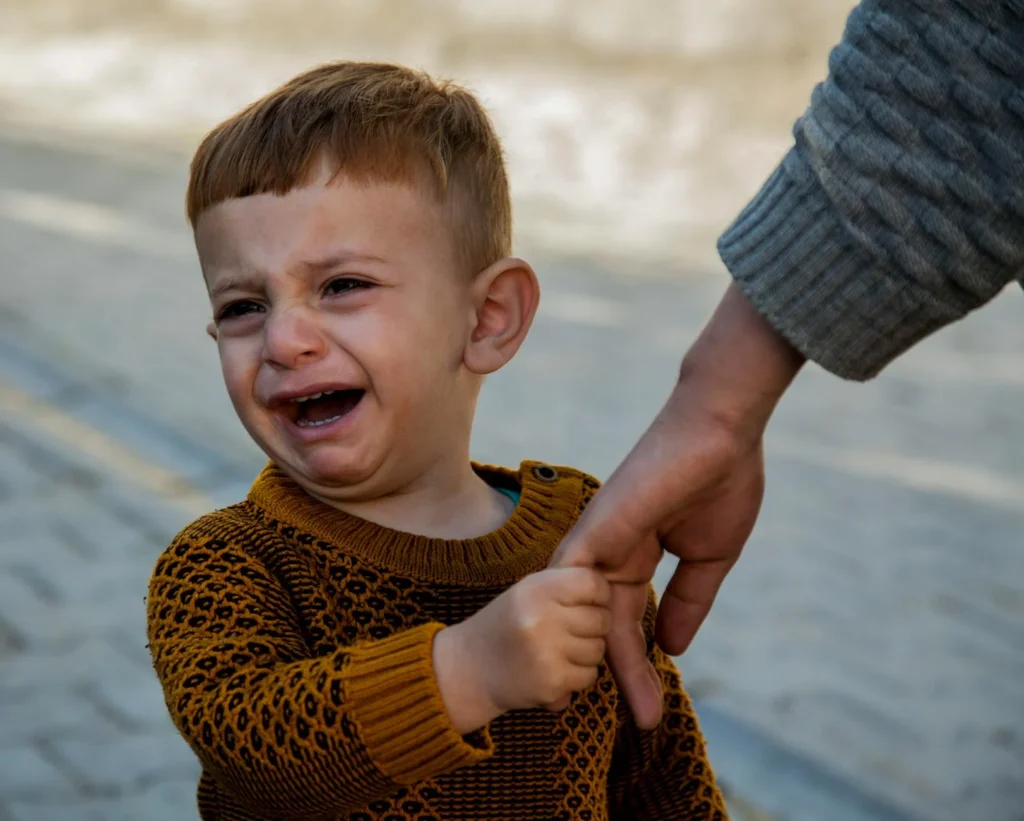 15 Aylık Çocuk: Öfke Nöbeti Anında Kullanılacak 10 Cümle