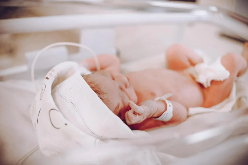 1 Haftalık Bebek: Gün-Gece Karışıklığına Nazik Yaklaşım
