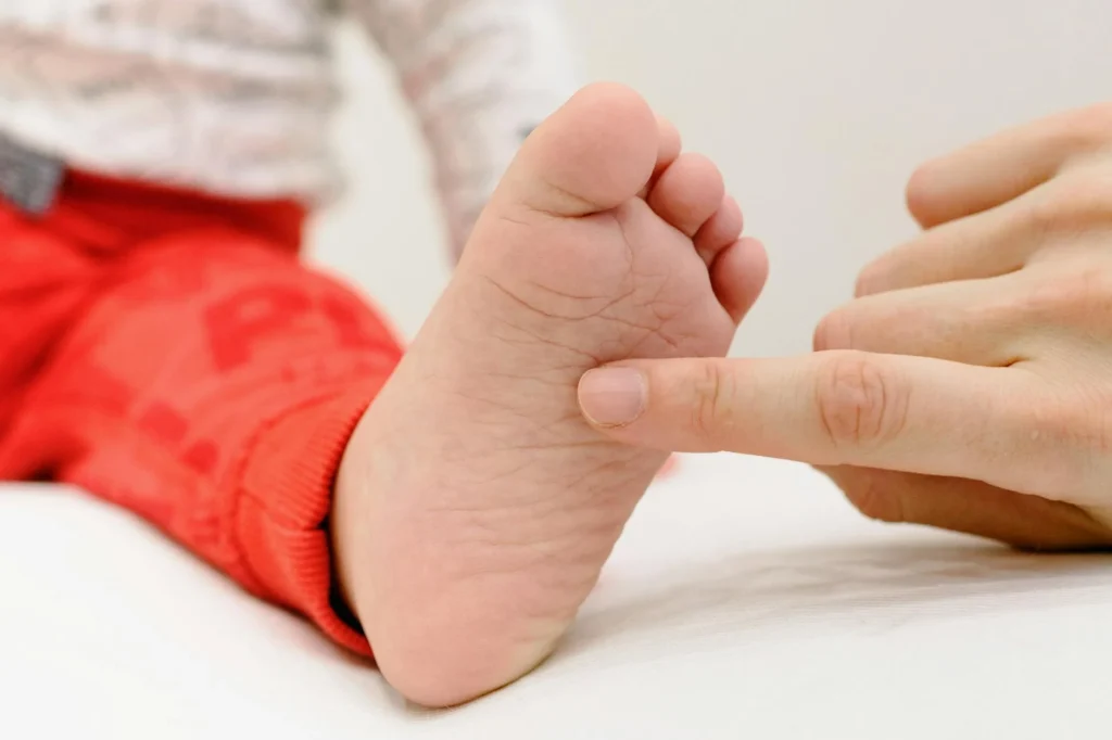 Bebek ve Çocuk Çorap Numarası Seçimi: Ayakları Rahat Ettirmenin Rehberi