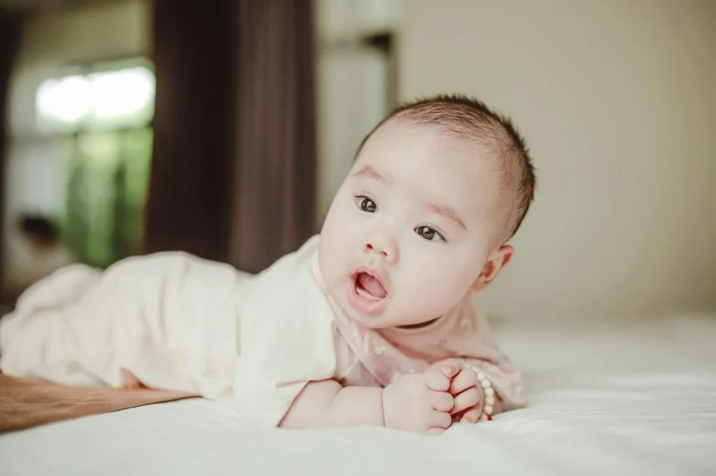 9 Haftalık Bebeğiniz İçin Karın Üstü Zamanı (Tummy Time) Oyunları