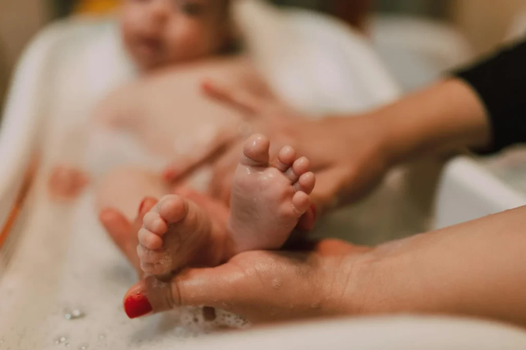 4 Haftalık Bebek: Banyo Rutinini Nasıl Sakinleştirirsiniz?
